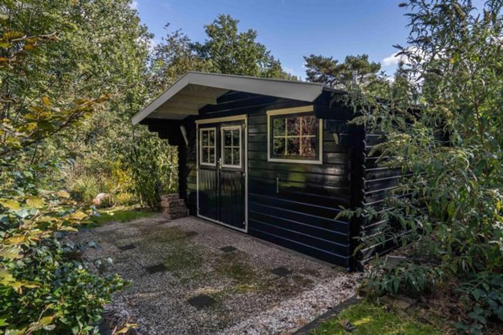 Huisje Elfde Wijk Rheezerveen Luaran gambar