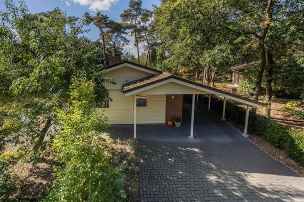 Huisje Elfde Wijk Rheezerveen Luaran gambar